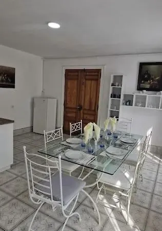 Apartment 100 M2 Pour Les Vacances Ou Le Business *